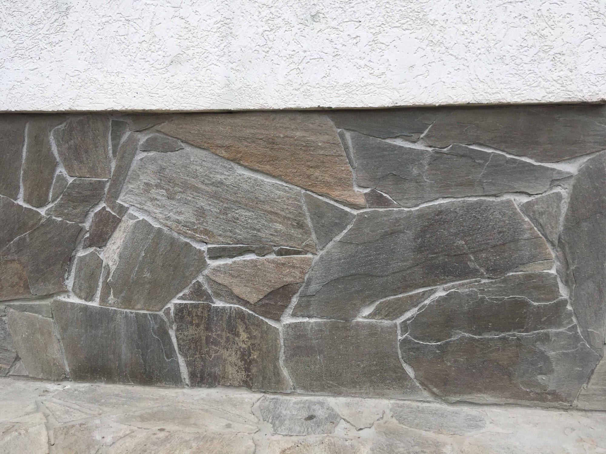 Плитняк златолит Уральский  для фасада купить в Лыткарино