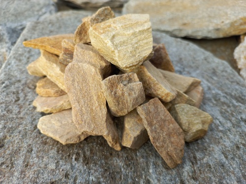 Златолит жёлтый декоративная каменная крошка купить в Лыткарино