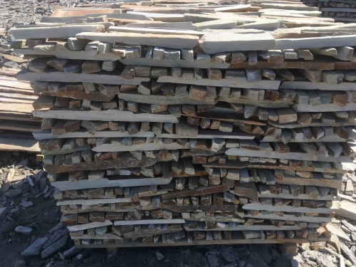 Горбушка златолит золотистый для облицовки купить в Лыткарино