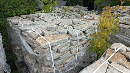 Гранитный плитняк галтованный для парковки купить в Лыткарино