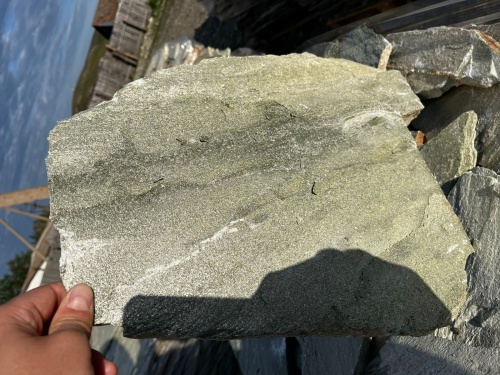 Плитняк златолит зелёный для цоколя, отмостки купить в Лыткарино