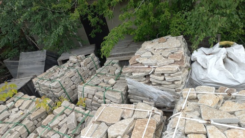 Гранитный плитняк галтованный для парковки купить в Лыткарино