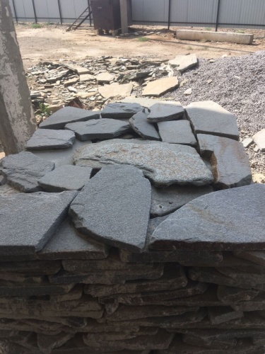 Златолит серебристый галтованный для лестниц купить в Лыткарино