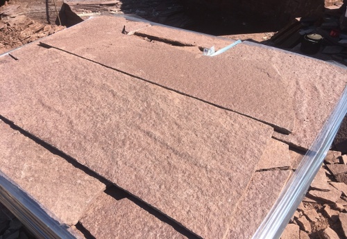 Плитняк лемезит бордовый для ступеней 20-25 мм купить в Лыткарино